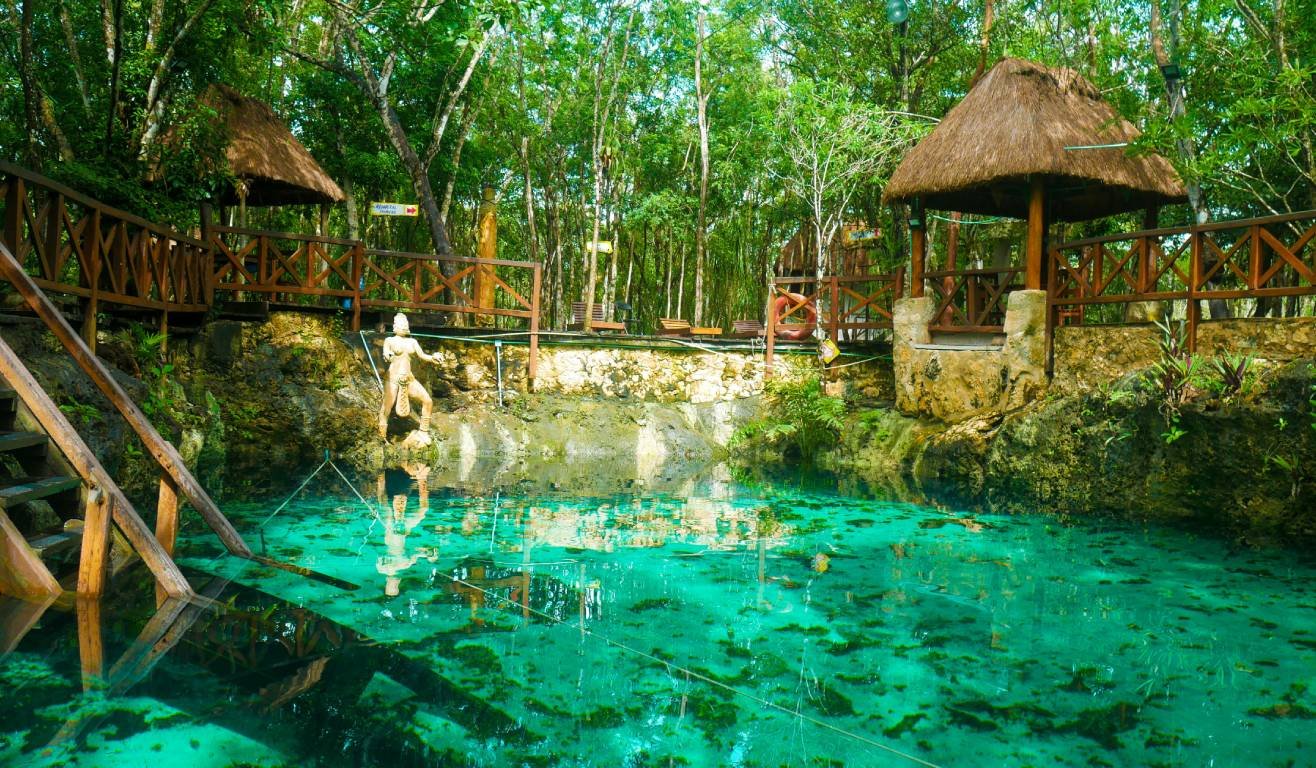 Cenotes Sagrados